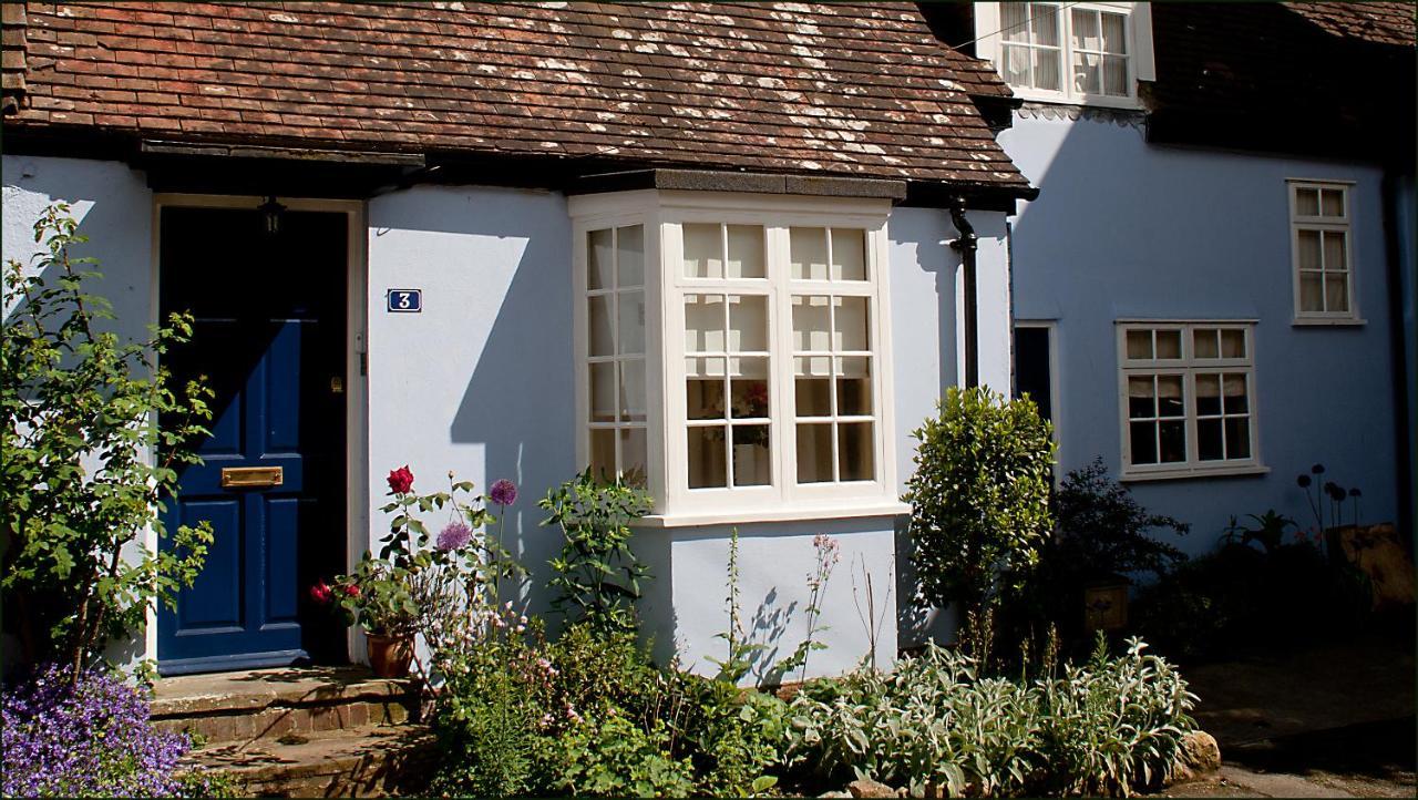 The Old Stables B&B Winslow Bagian luar foto